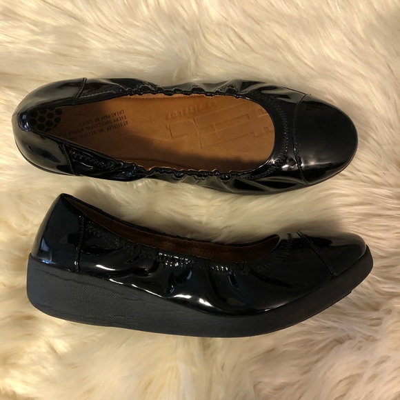 Fitflop black patent shoes Clearance